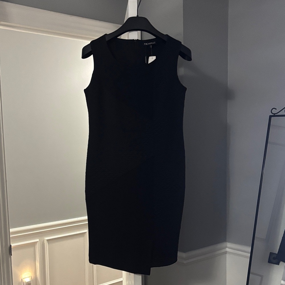 **New**Piccadilly’s Canada Classic Black Mini Dress
